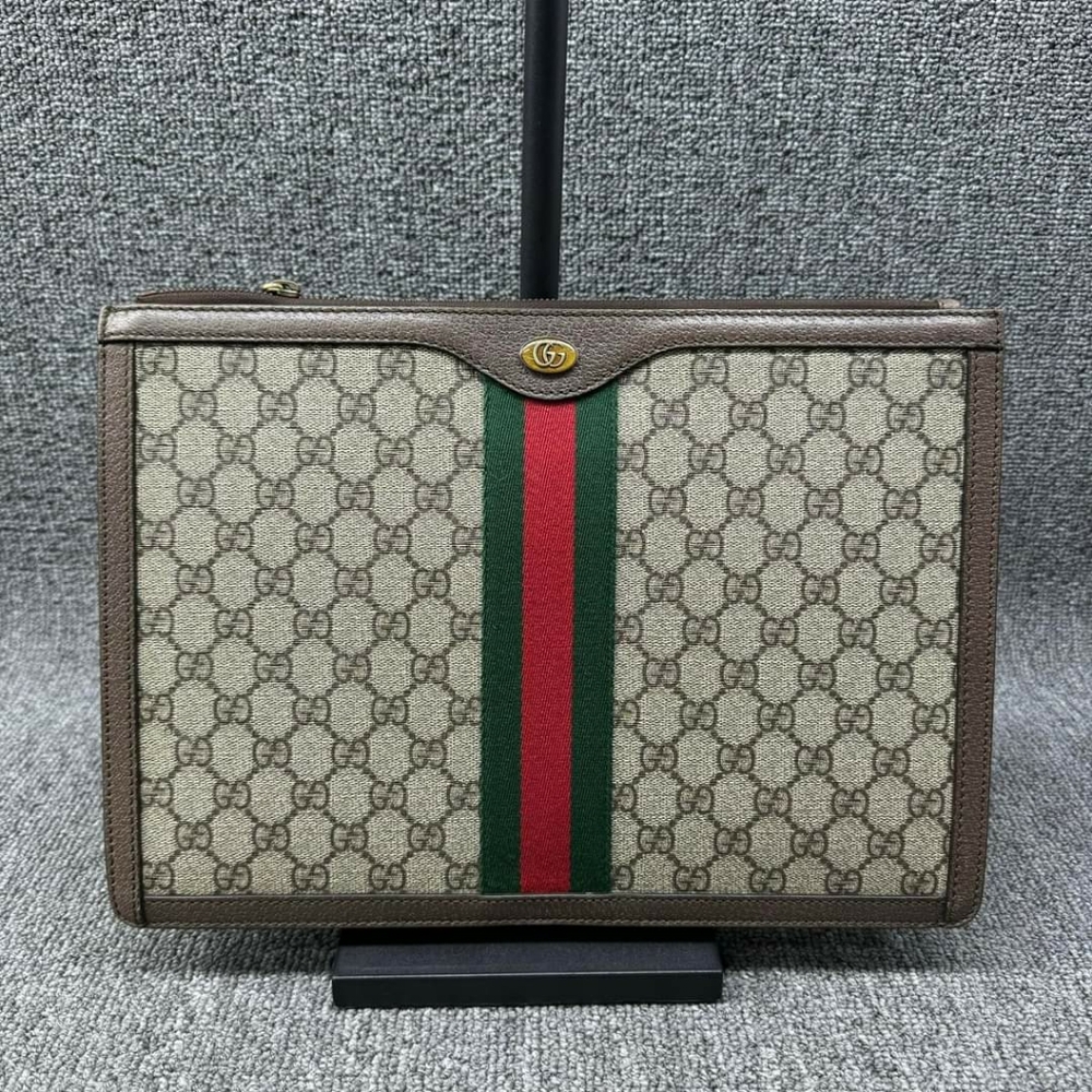 100% Authentic Gucci Leather Clutch - Picture 1 of 10